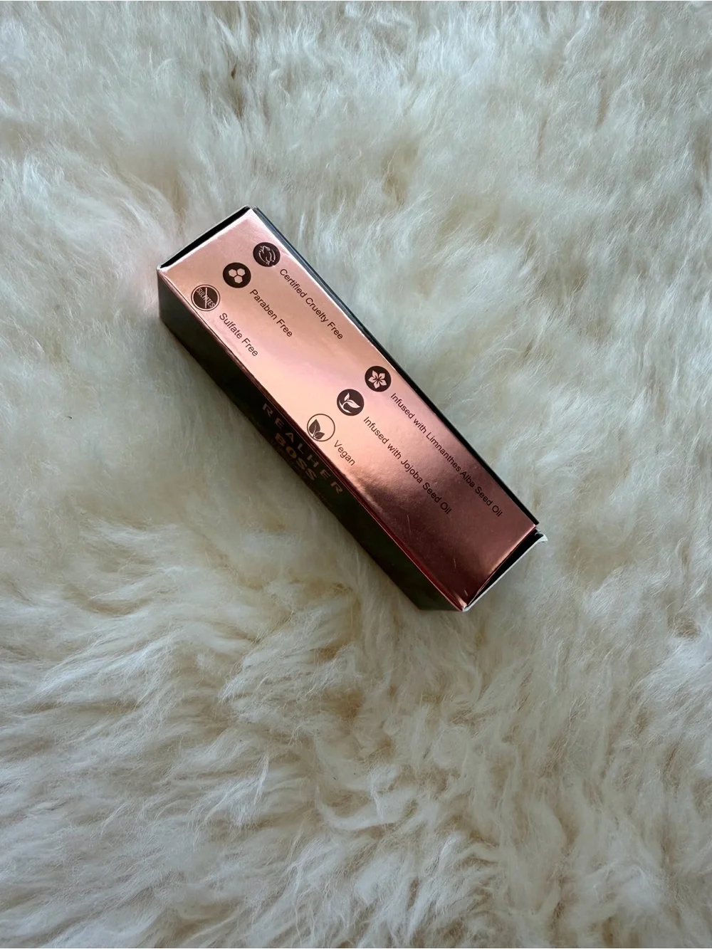 REALHER Moisturizing Lipstick — Plum